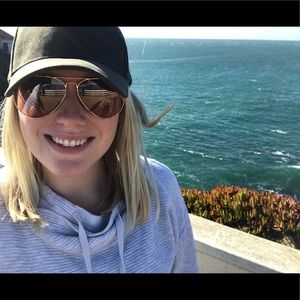 Meet your Posher, Mackenzie